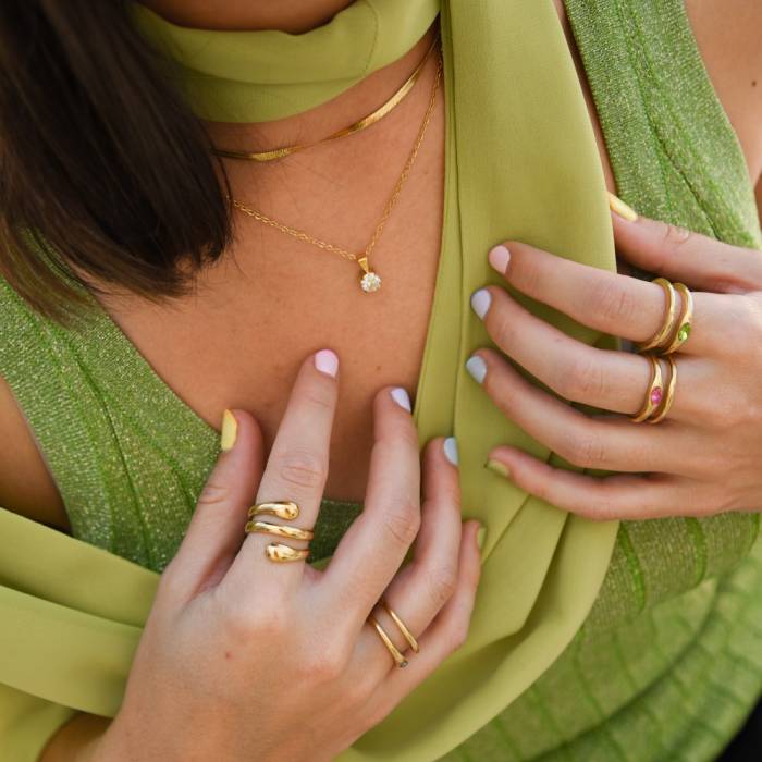 Anna Herring Bone and Cz Solitaire Gold Necklace - Image 2